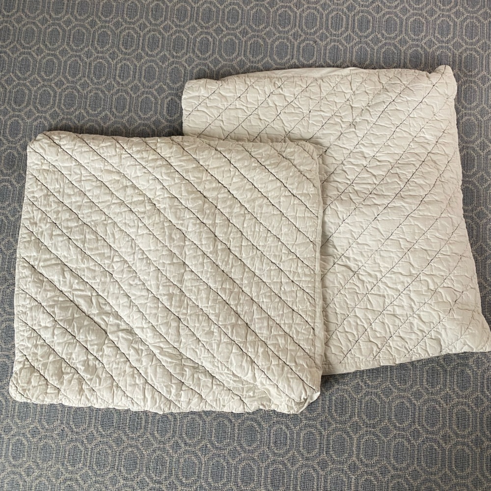 Donna Karan Home White Quilted Cotton Euro Sham Set Of 2 - Blue/gray stitching